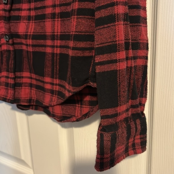 Eddie Bauer men’s red and black long sleeve flannel shirt size medium - Picture 4 of 7